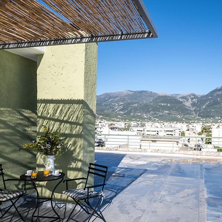 Skyhigh Haven Apartment Kalamata Bagian luar foto