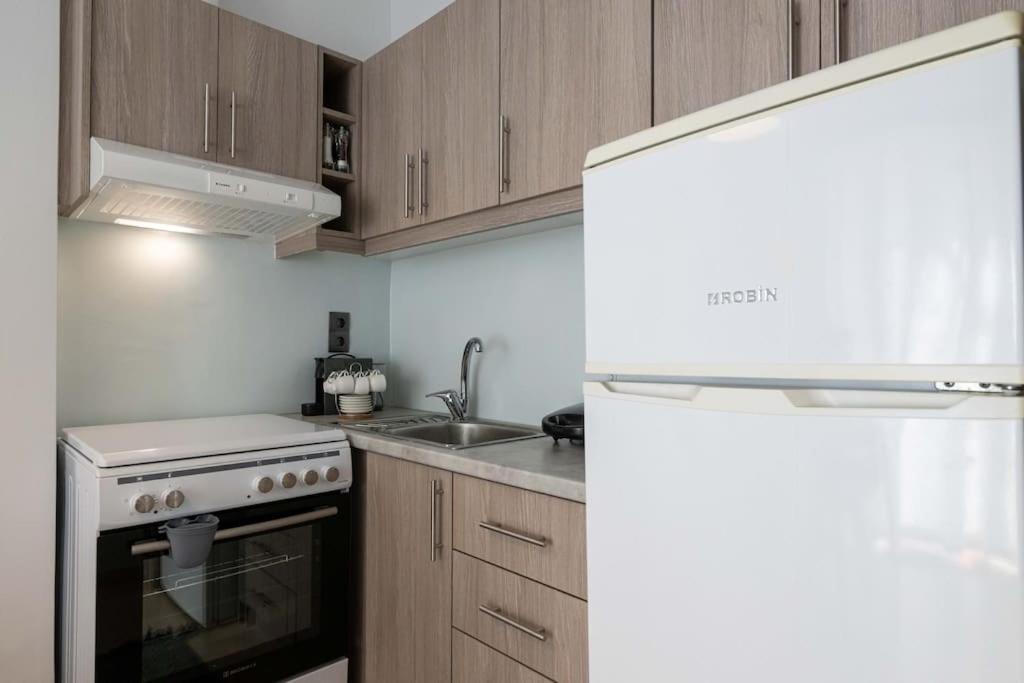 Skyhigh Haven Apartment Kalamata Bagian luar foto