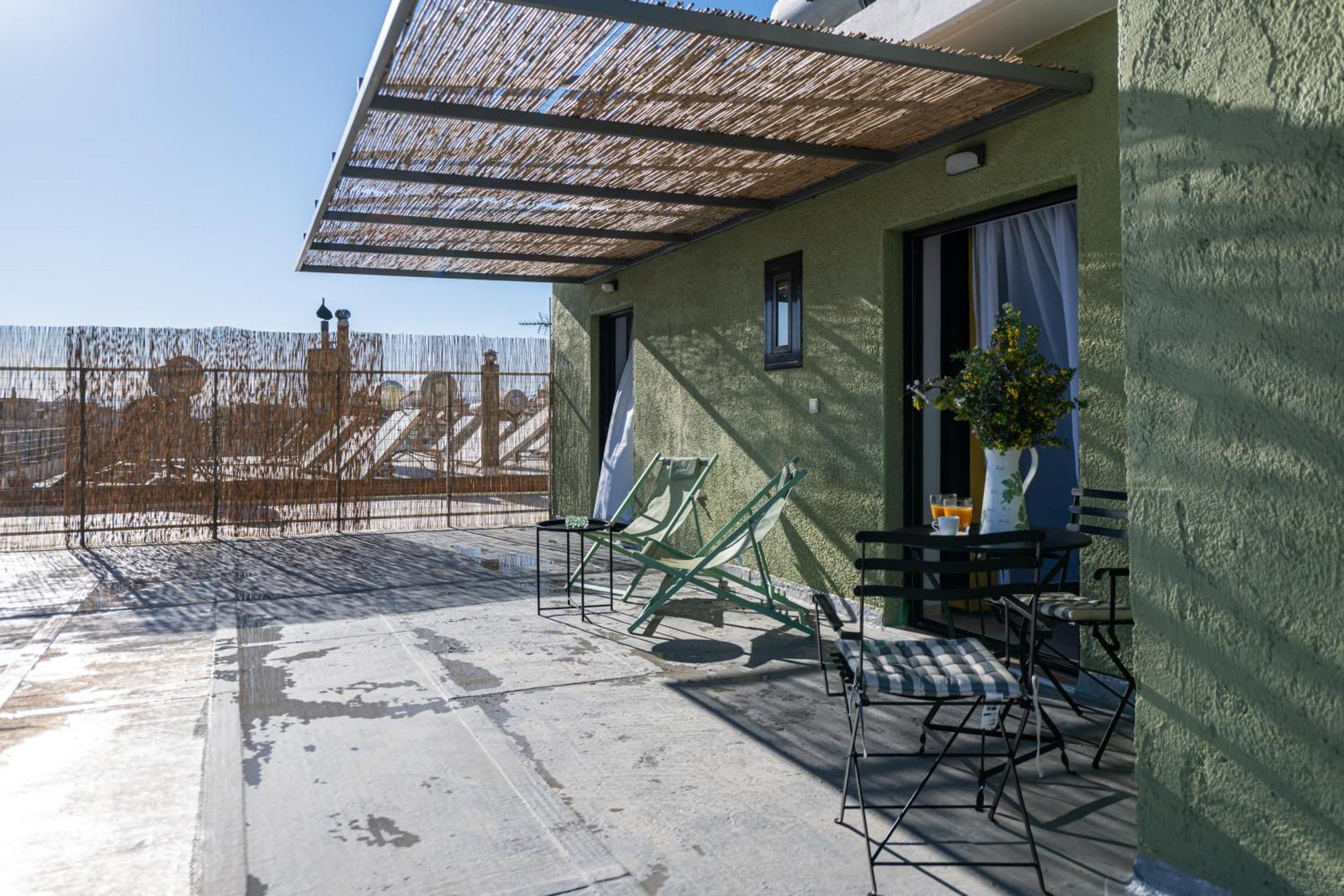 Skyhigh Haven Apartment Kalamata Bagian luar foto